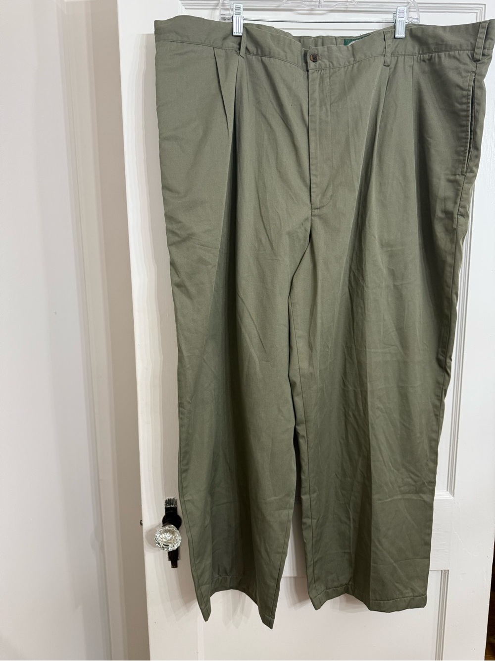 Cabela's Casuals / Outdoor Gear pleated chino trousers